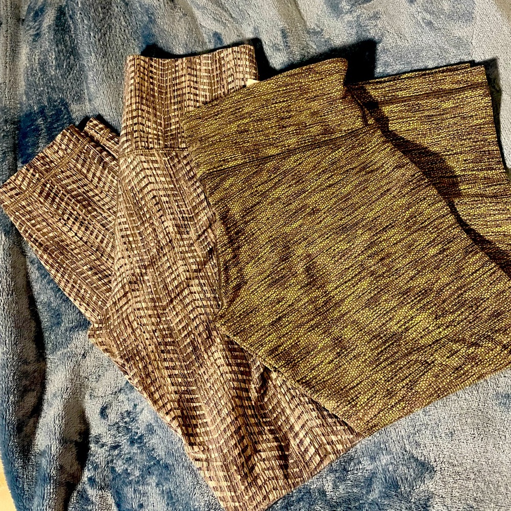 Two pairs of lulu yoga pants